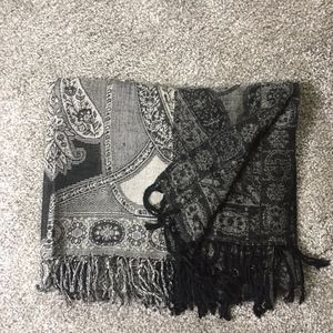 ✅ Scarf